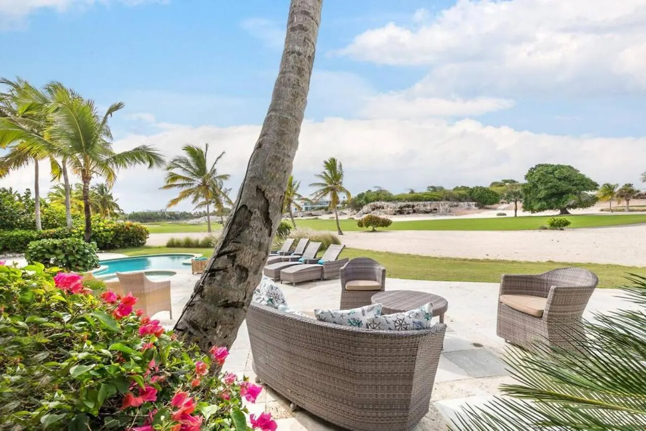 Caleton 5 Luxury Villa With Access To Eden Roc Beach Punta Cana 0*,  Dominikana